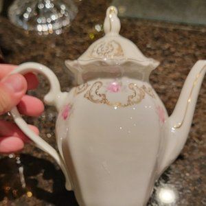 Art Deco Bavaria Elfenbien Porcelain Wally Teapot